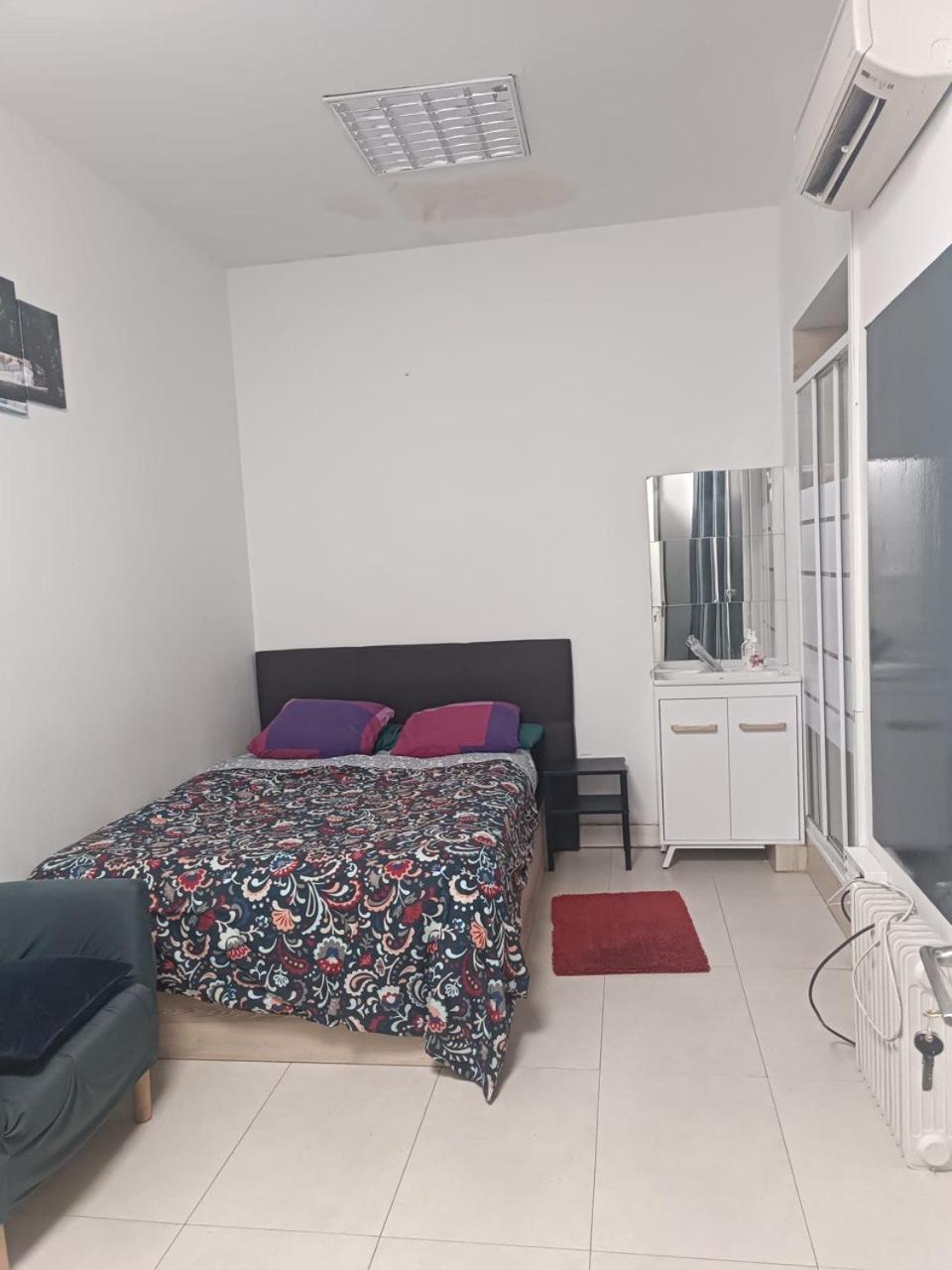 Hotel Parsa Residencial House Madrid Esterno foto