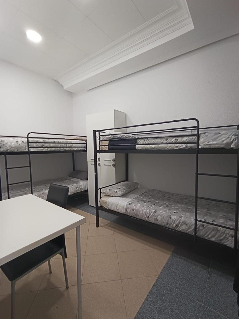 Hotel Parsa Residencial House Madrid Esterno foto