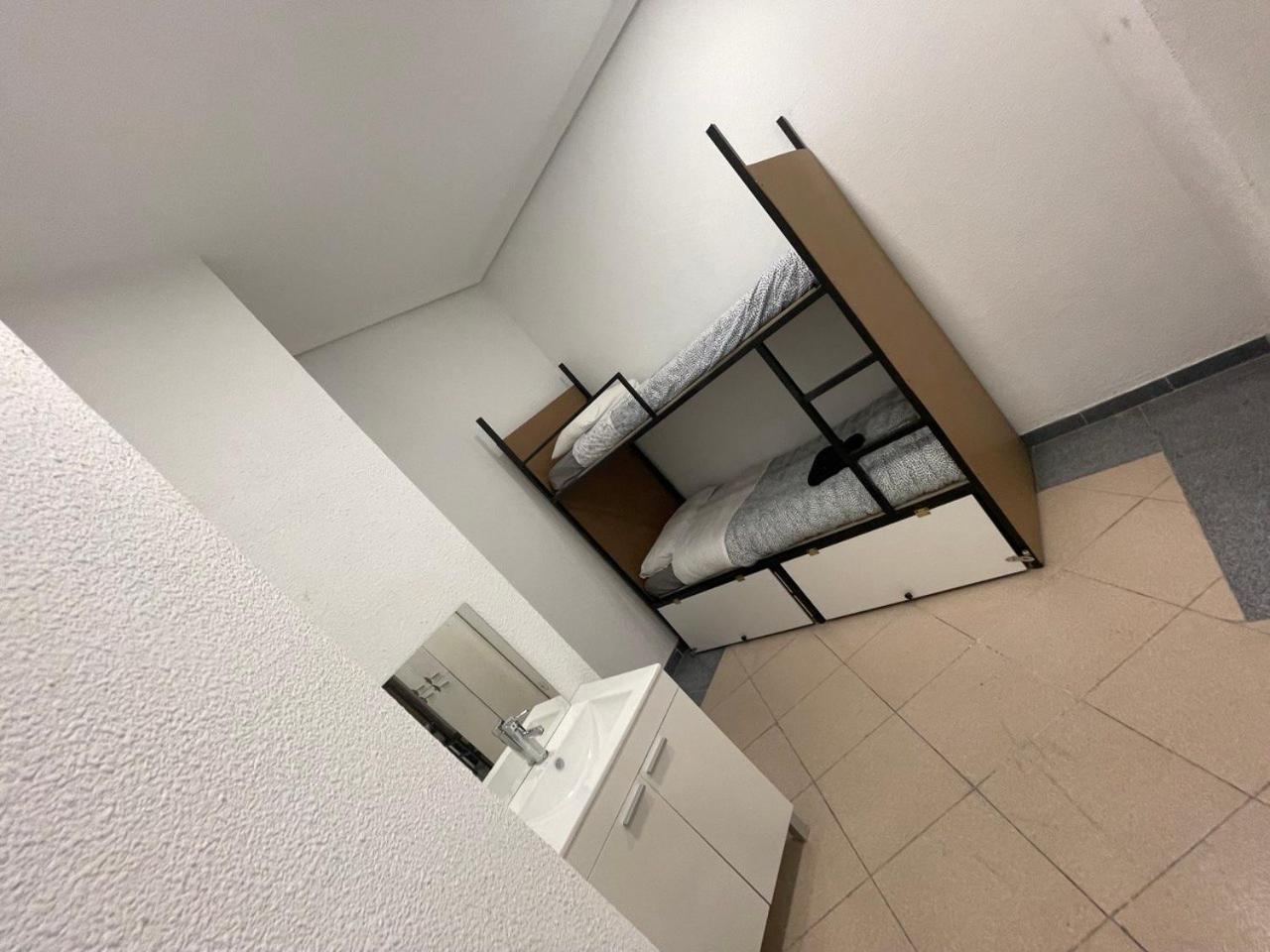 Hotel Parsa Residencial House Madrid Esterno foto