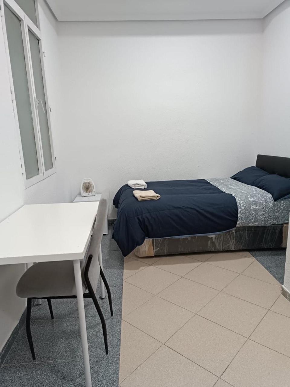 Hotel Parsa Residencial House Madrid Esterno foto